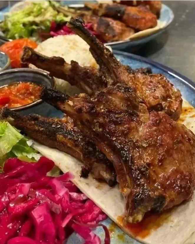 Kuzu Pirzola served at Enfes Restaurant in Sunderland